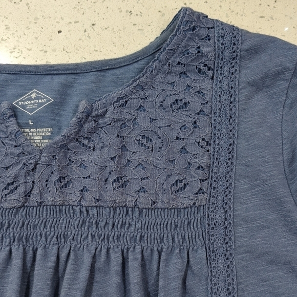 St. John's Bay women's blue long sleeve top blouse, lace at front, size Large - Picture 6 of 6